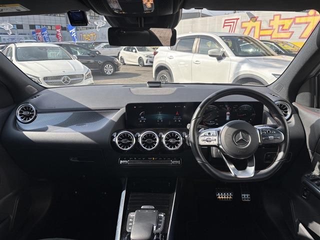 MERCEDES BENZ GLA class