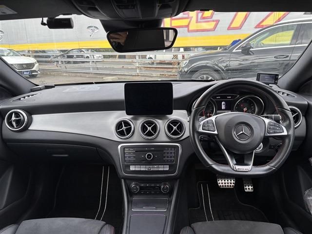 MERCEDES BENZ CLA Shooting Brake