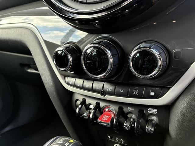 BMW MINI COOPER SD CROSSOVER