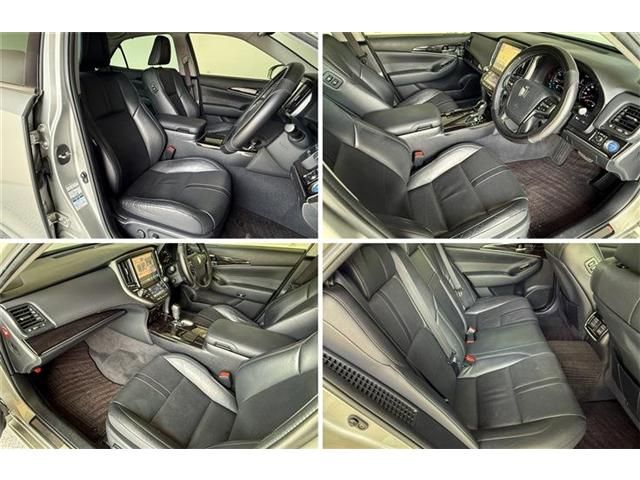 CROWN sedan hybrid 4WD