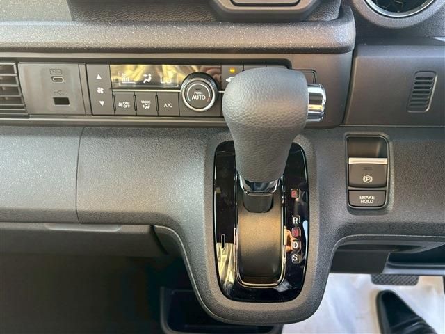 N-BOX CUSTOM