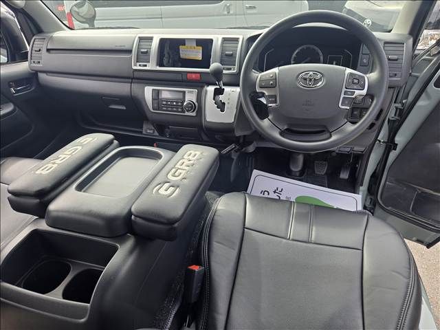 HIACE van 2WD