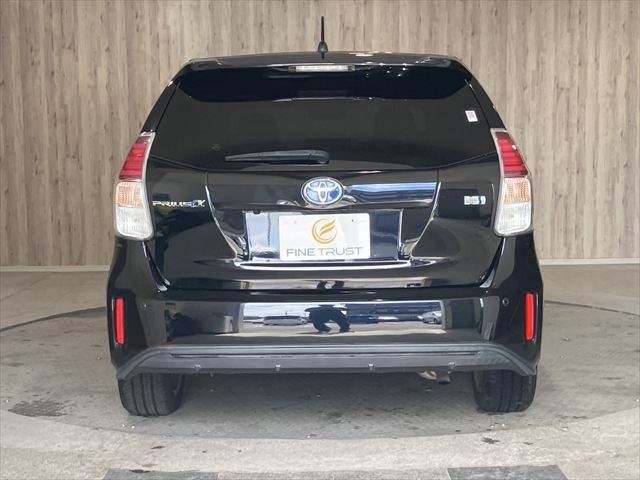 PRIUS Alpha