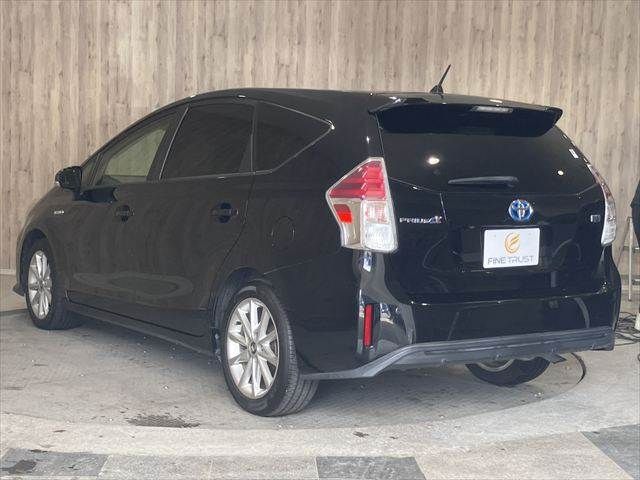 PRIUS Alpha