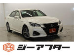 CROWN sedan hybrid