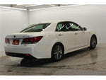 CROWN sedan hybrid