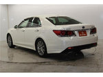 CROWN sedan hybrid