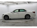 CROWN sedan hybrid