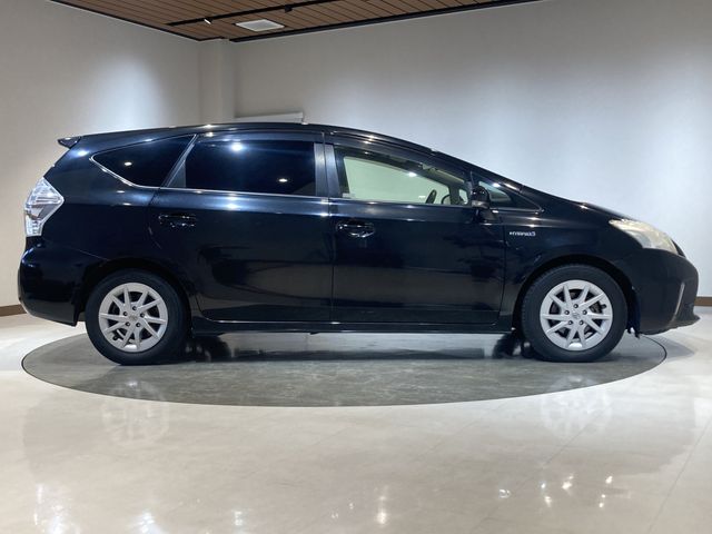 PRIUS Alpha