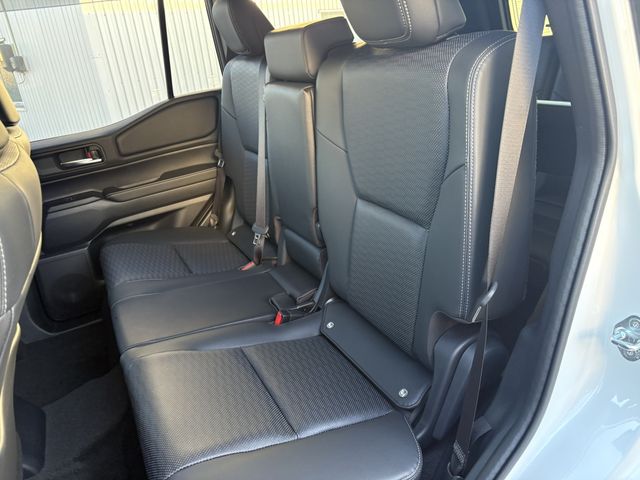 LANDCRUISER 250