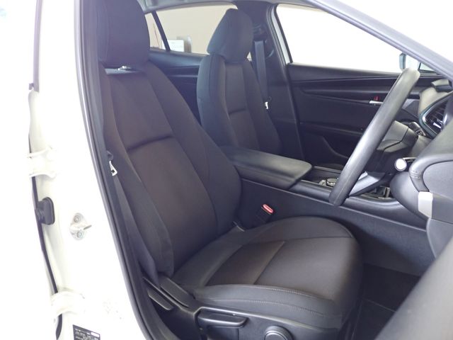 MAZDA3 SEDAN