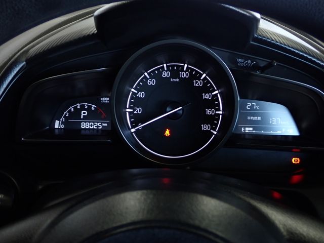 MAZDA2