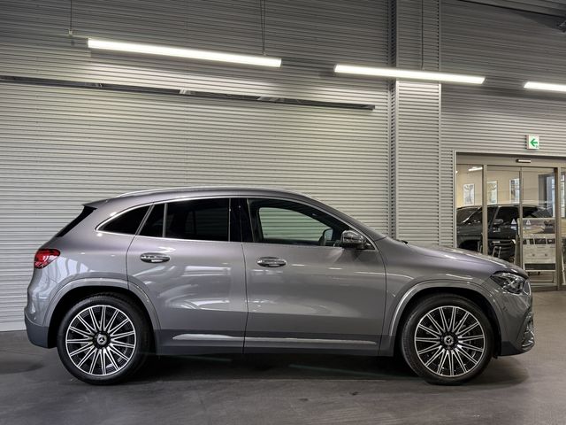 MERCEDES BENZ GLA class