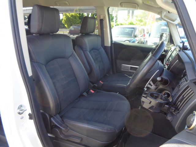 DELICA D:5 4WD