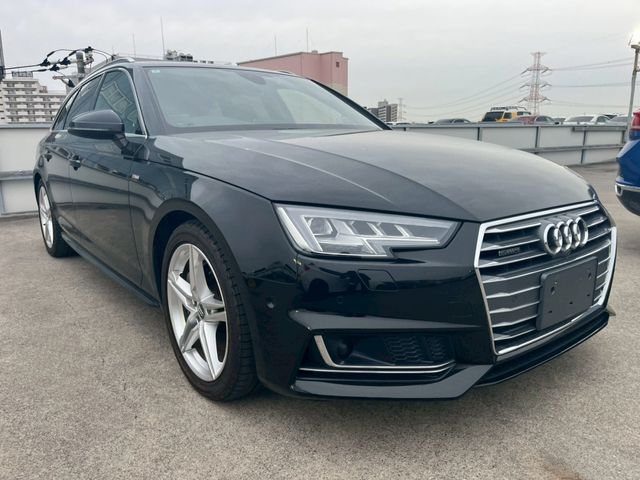 AUDI A4 AVANT