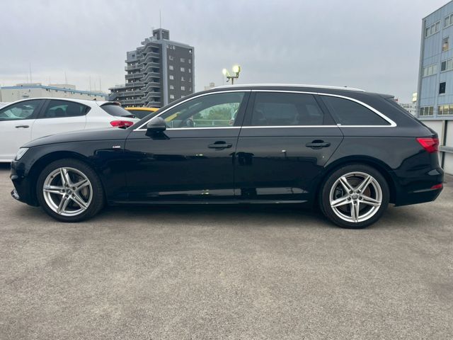 AUDI A4 AVANT