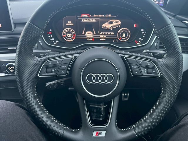 AUDI A4 AVANT