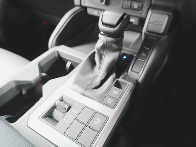 LANDCRUISER 250