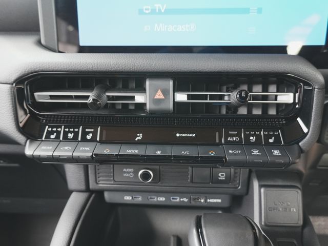 LANDCRUISER 250