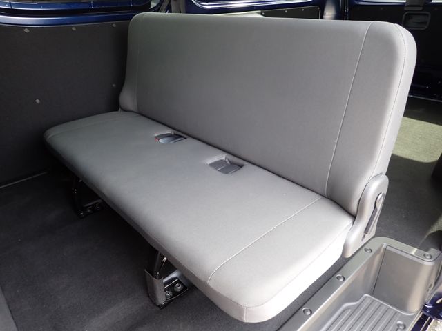 CARAVAN van 1.2t 2WD