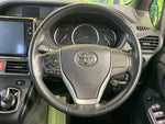 VOXY HYBRID