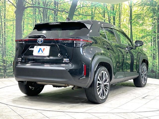 YARIS CROSS HYBRID
