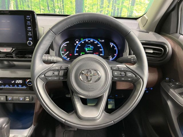 YARIS CROSS HYBRID