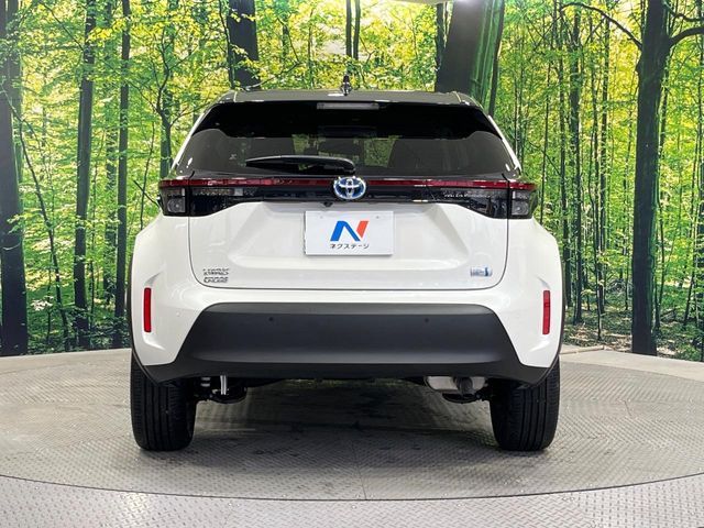 YARIS CROSS HYBRID