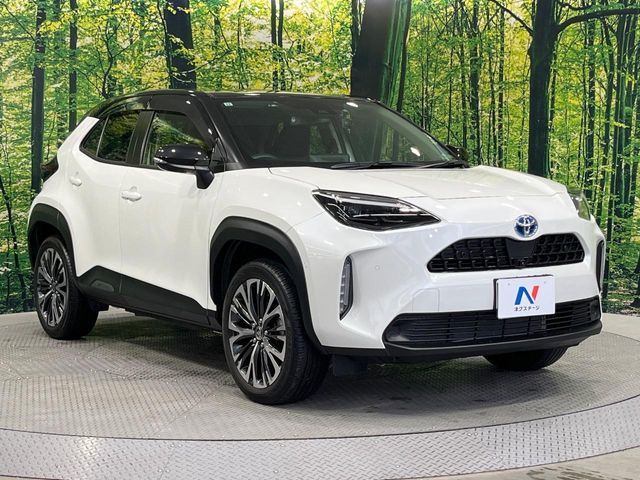 YARIS CROSS HYBRID