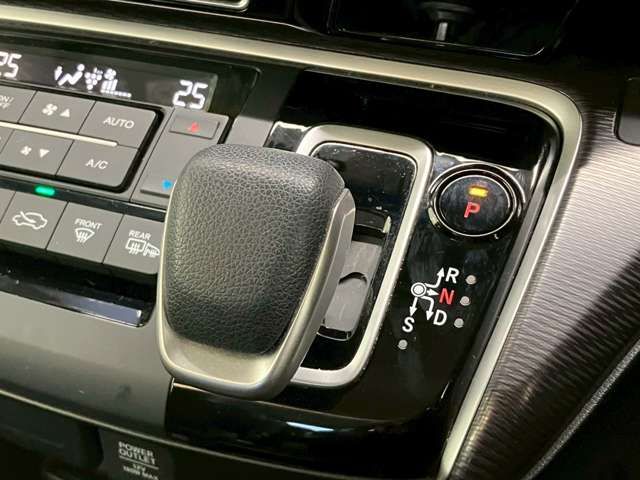 STEPWAGON e:HEV SPADA