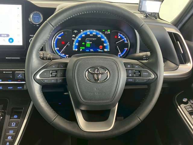 VOXY HYBRID