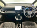 VOXY HYBRID