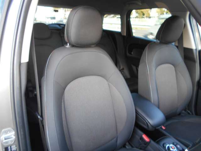 MINI COOPER CROSSOVER