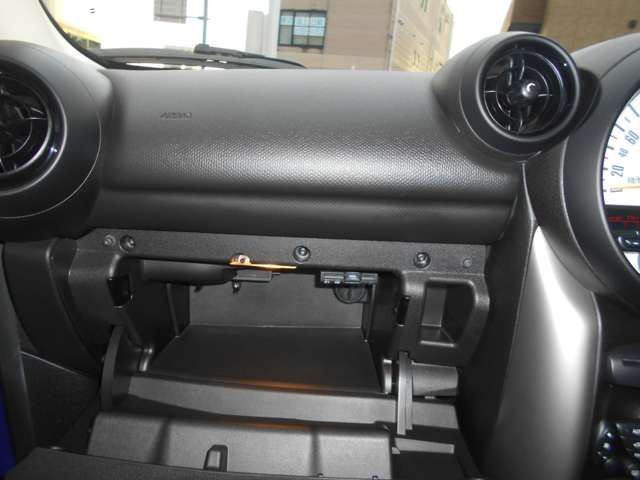 BMW MINI COOPER PACEMAN