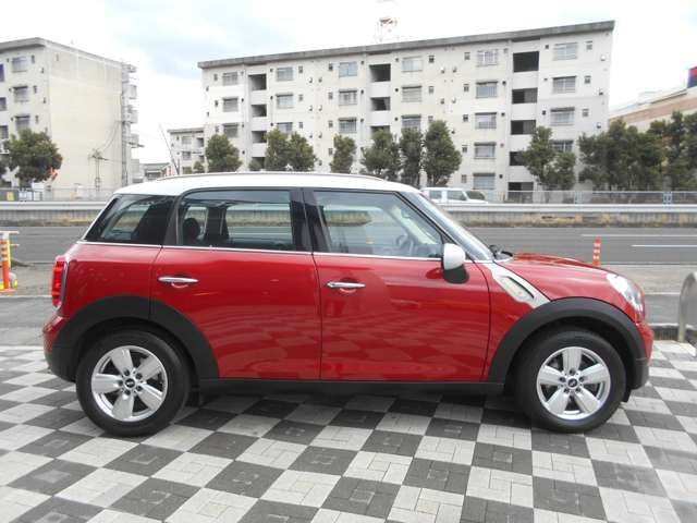 BMW MINI COOPER CROSSOVER