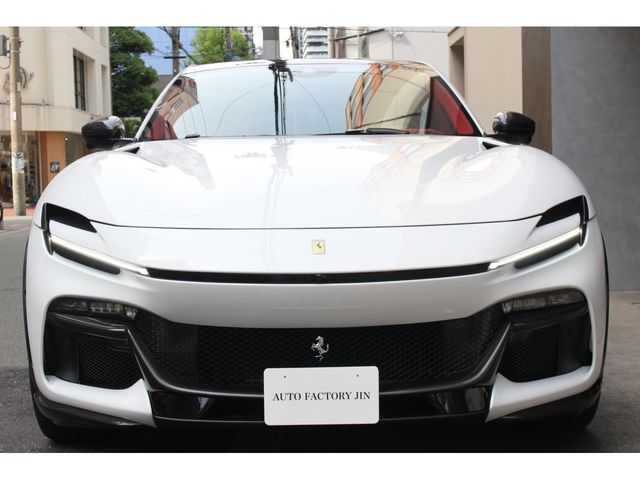 FERRARI Purosangue