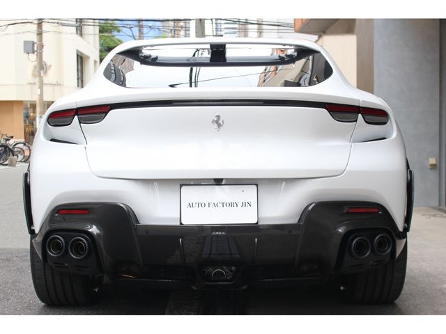 FERRARI Purosangue