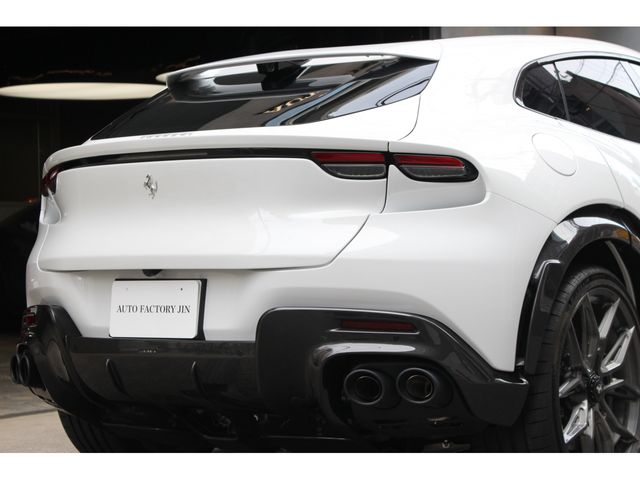 FERRARI Purosangue