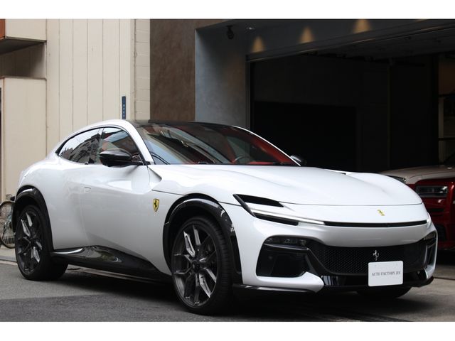 FERRARI Purosangue