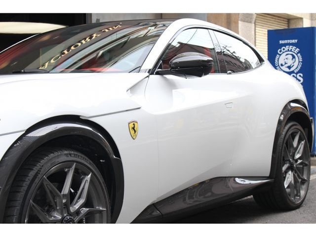 FERRARI Purosangue
