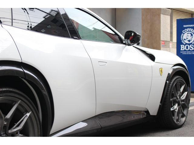 FERRARI Purosangue