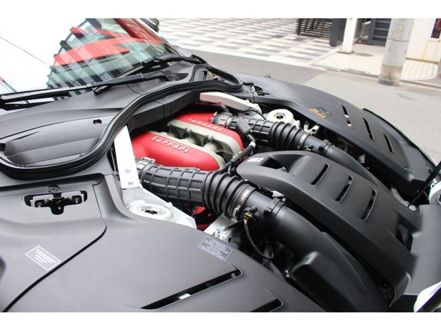 FERRARI Purosangue