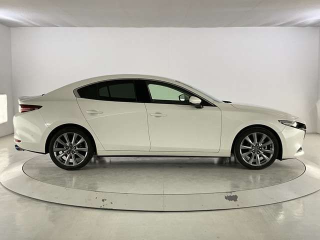 MAZDA3 SEDAN