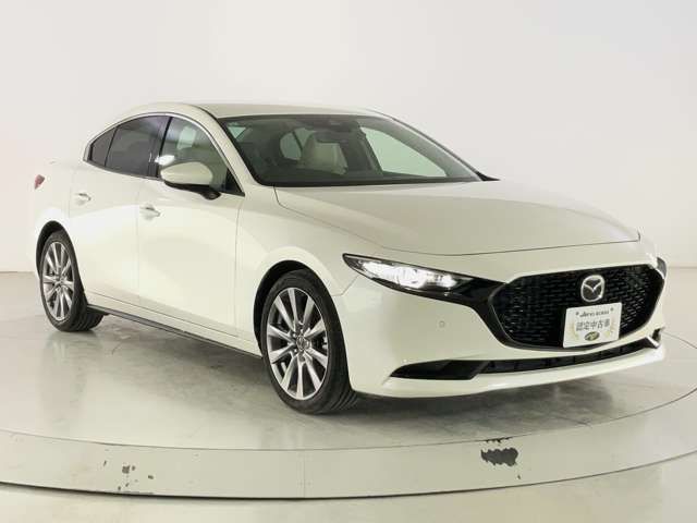 MAZDA3 SEDAN