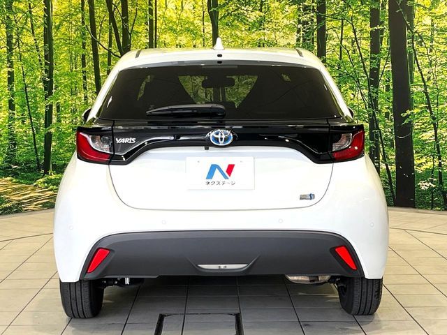 YARIS HYBRID