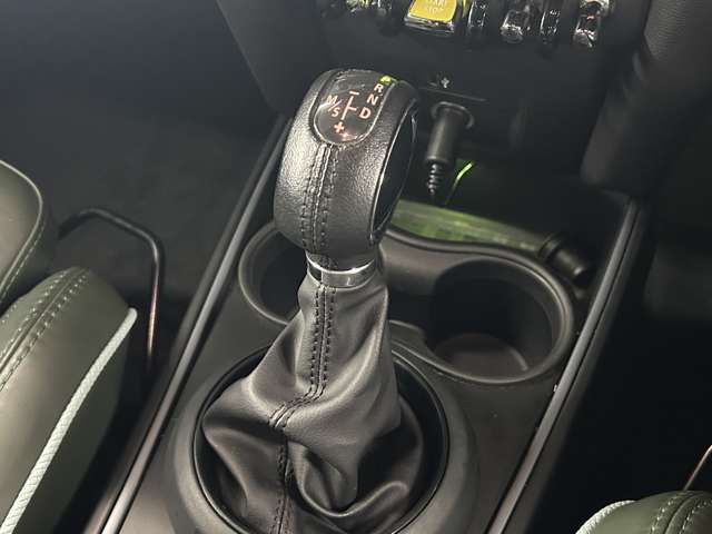 MINI COOPER S E CROSSOVER