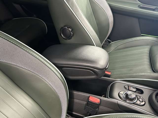 MINI COOPER S E CROSSOVER