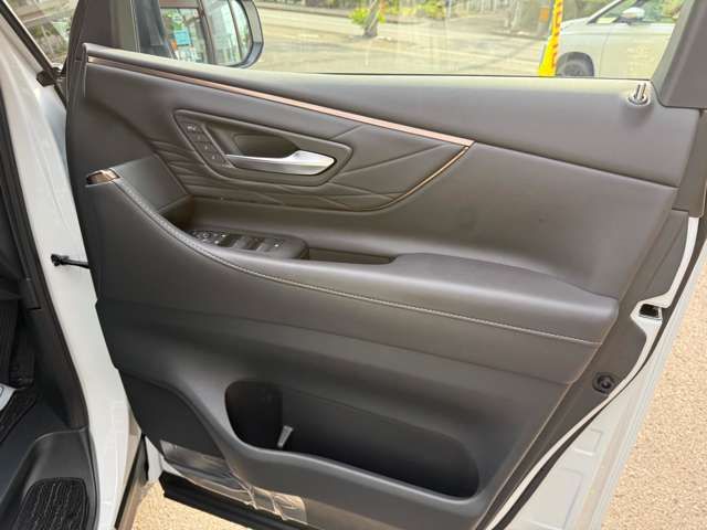 ALPHARD hybrid 4WD
