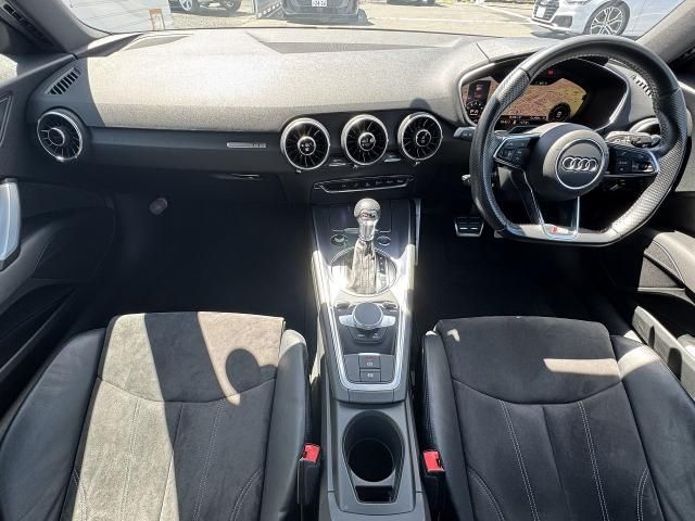 AUDI TT coupe