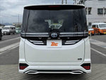 VOXY HYBRID